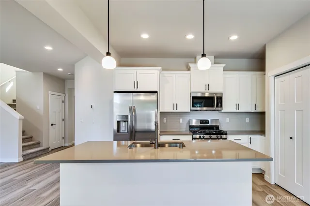 $569,950 | 5077 Northwest Cedarside Loop, Silverdale, WA 98383