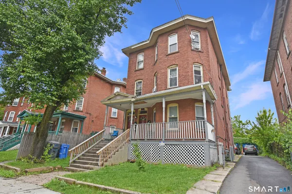 $1,800 | 122 Hungerford Street, Hartford, CT 06106