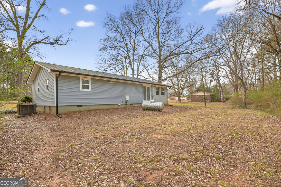 11 Johnston Road Griffin, GA 30224 - Photo 40 of 46 a house view with backyard space
