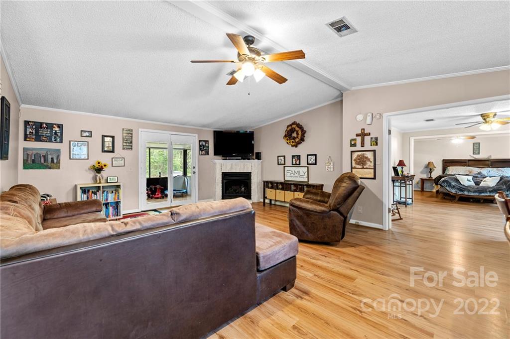505 Springlake Road York, SC 29745 - Photo 19 of 40