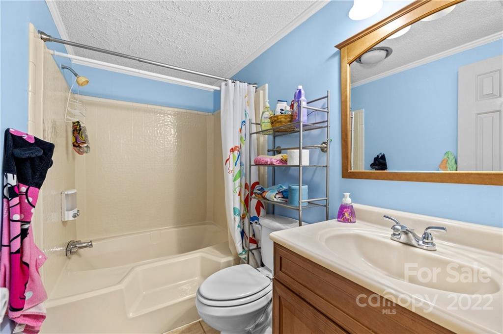 505 Springlake Road York, SC 29745 - Photo 30 of 40