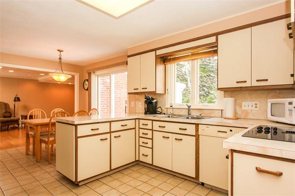 64 Viscount Road Longmeadow, MA 01106 - Photo 12 of 30