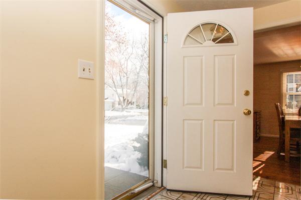 64 Viscount Road Longmeadow, MA 01106 - Photo 3 of 30