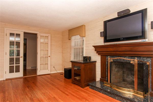 64 Viscount Road Longmeadow, MA 01106 - Photo 6 of 30