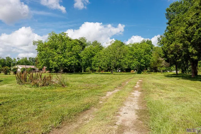 $875,000 | 6229 Rougon Road, Port Allen, LA 70767