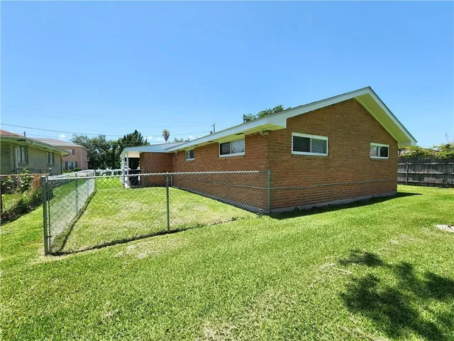 $1,300 | 116 Kappa Street, Unit B, Belle Chasse, LA 70037