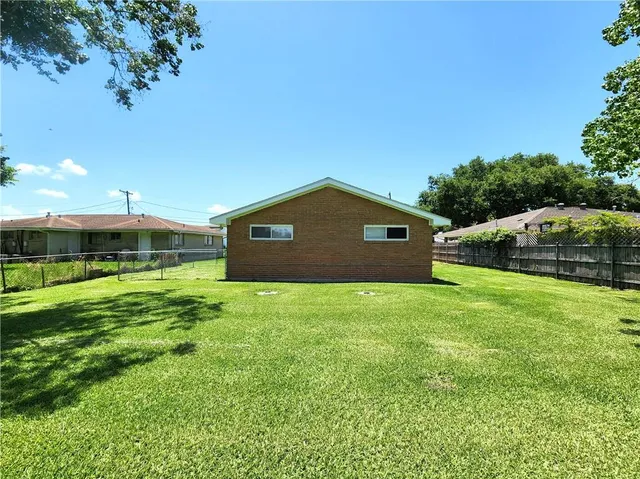 $1,300 | 116 Kappa Street, Unit B, Belle Chasse, LA 70037