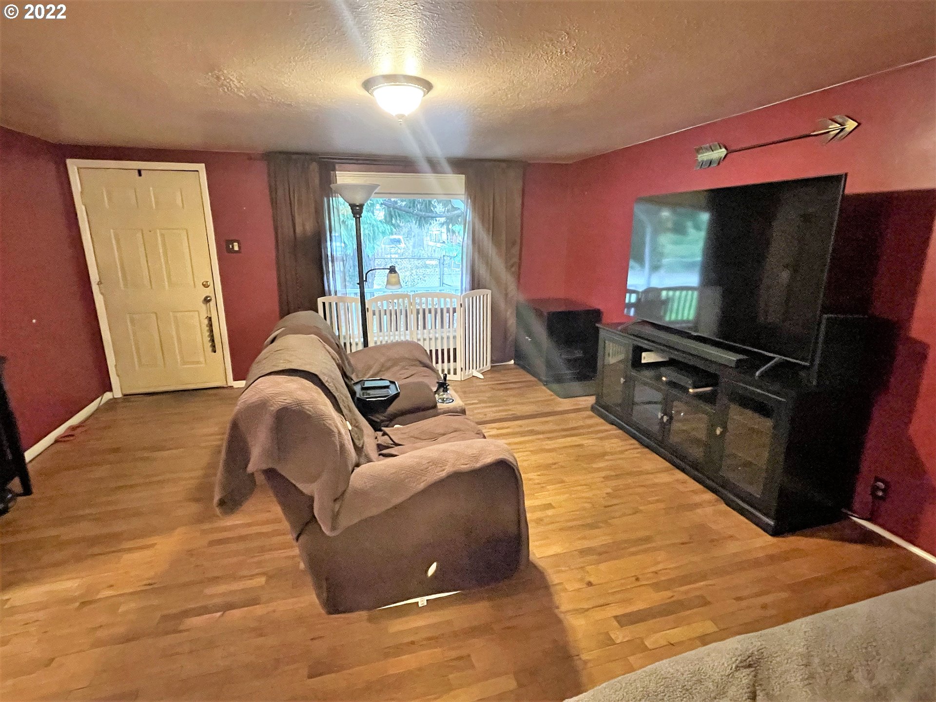 191 4th Street Dillard, OR 97496 - Photo 4 of 20 Gallery Image 4
