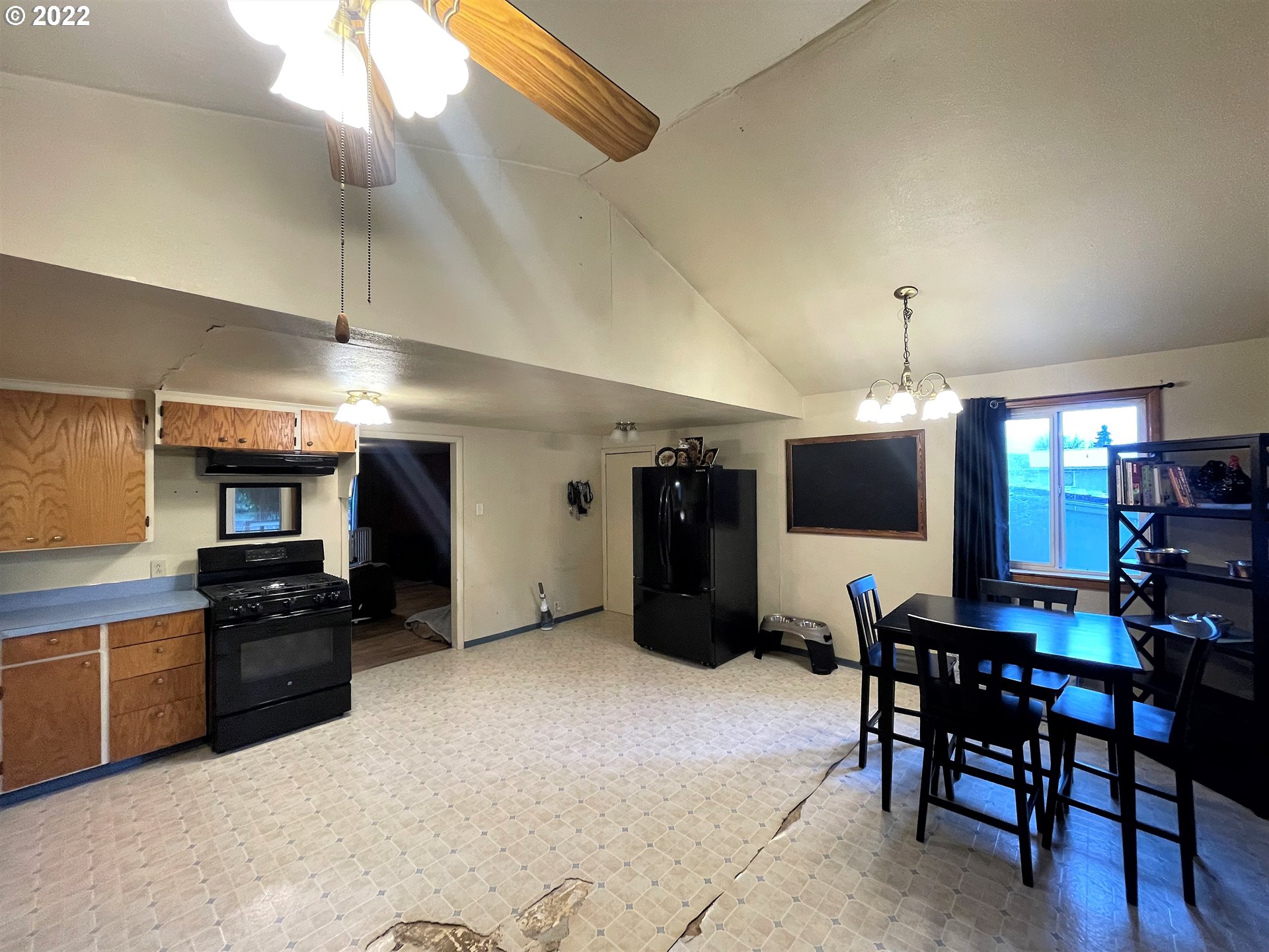 191 4th Street Dillard, OR 97496 - Photo 8 of 20 Gallery Image 8