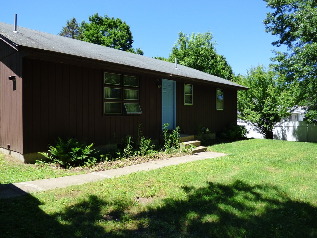 10 Hawley Road Hadley, MA 01035 - Photo 4 of 18 Gallery Image 4