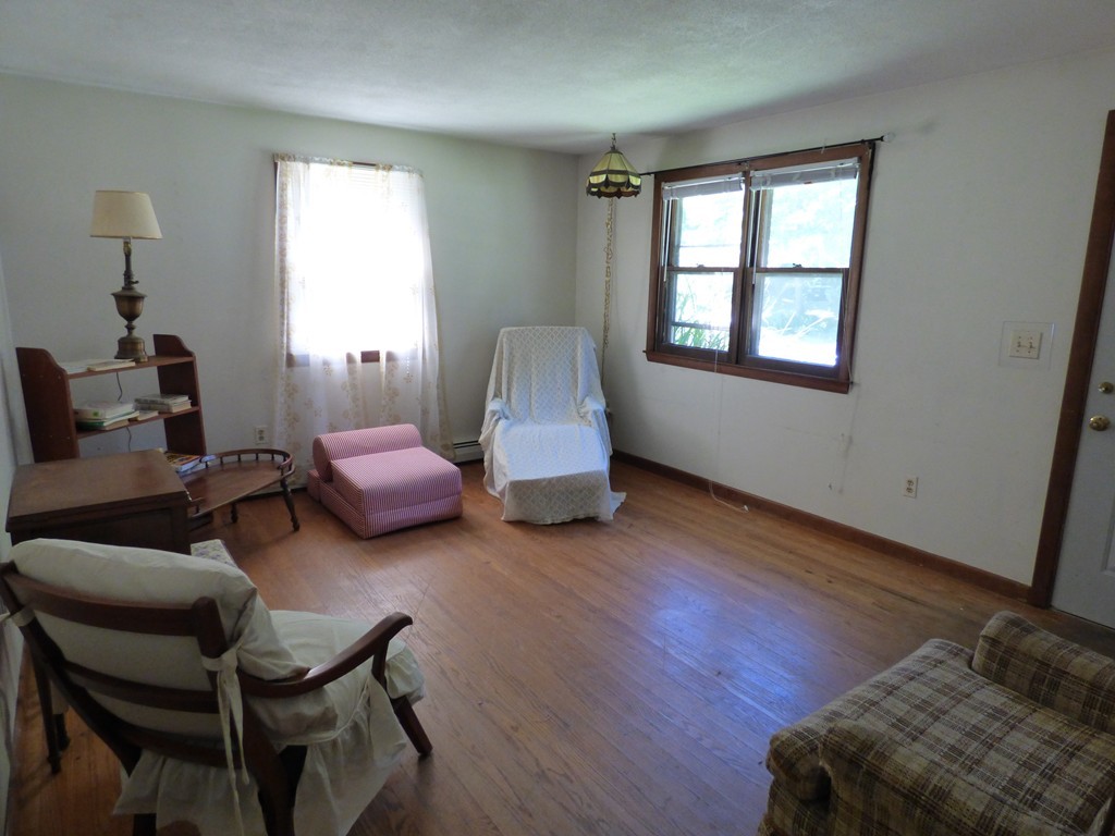 10 Hawley Road Hadley, MA 01035 - Photo 9 of 18 Gallery Image 9