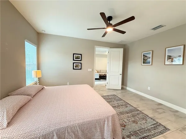 $3,400 | 19810 Coconut Harbor Circle, Fort Myers, FL 33908