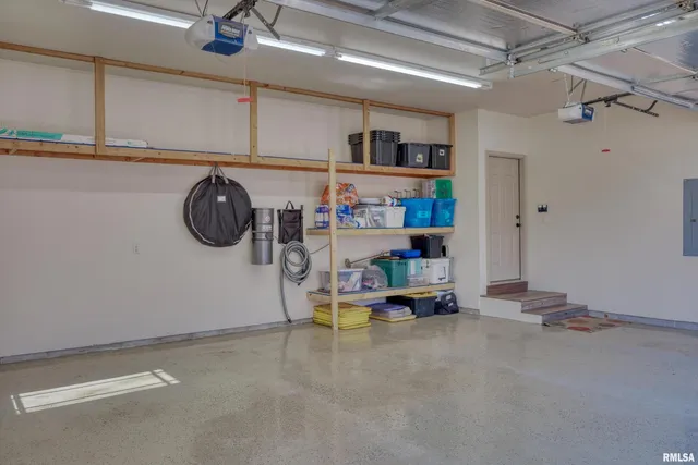 $399,000 | 10950 Prestwick Drive, Benton, IL 62812