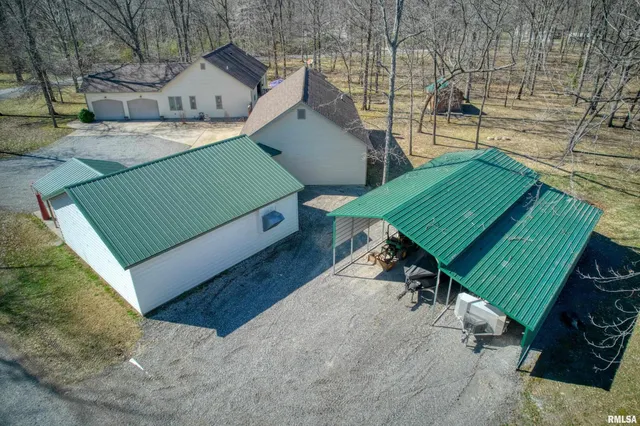 $399,000 | 10950 Prestwick Drive, Benton, IL 62812