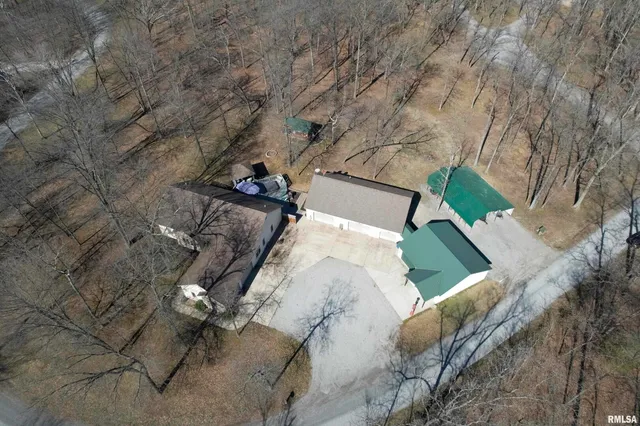 $399,000 | 10950 Prestwick Drive, Benton, IL 62812