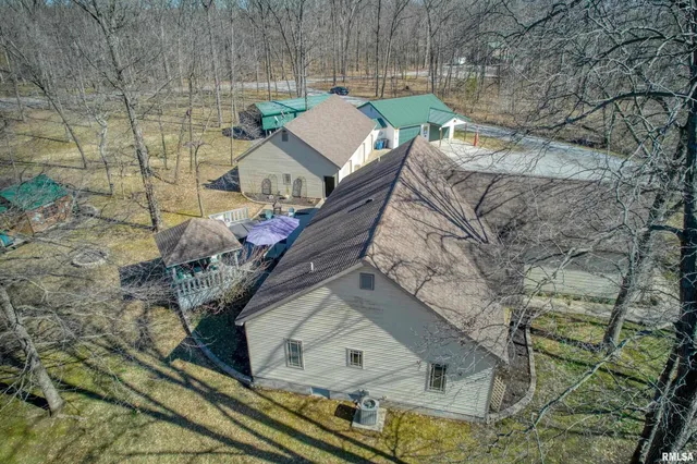 $399,000 | 10950 Prestwick Drive, Benton, IL 62812