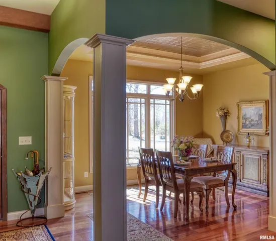 $399,000 | 10950 Prestwick Drive, Benton, IL 62812