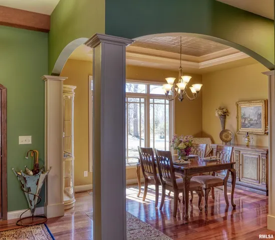 $399,000 | 10950 Prestwick Drive, Benton, IL 62812