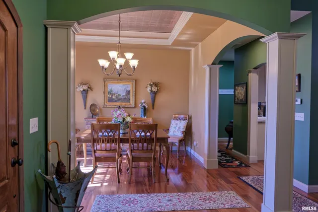 $399,000 | 10950 Prestwick Drive, Benton, IL 62812