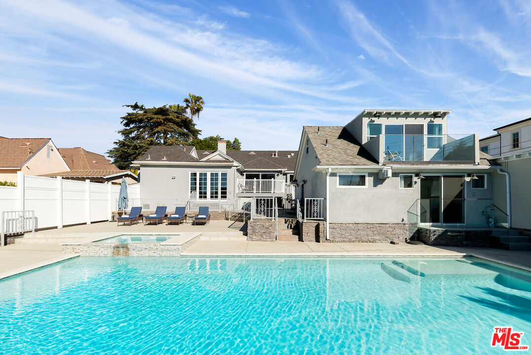 740 West Kenneth Road Glendale, CA 91202 - Photo 54 of 54 Gallery Image 54