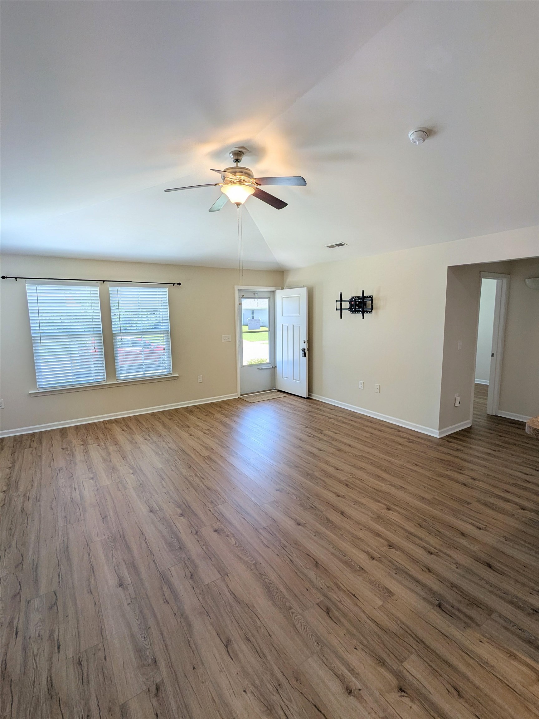 1328 Valor Road Conway, SC 29527 - Photo 10 of 28