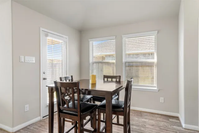 $319,000 | 1992 Shim Ball Way, Pearland, TX 77089