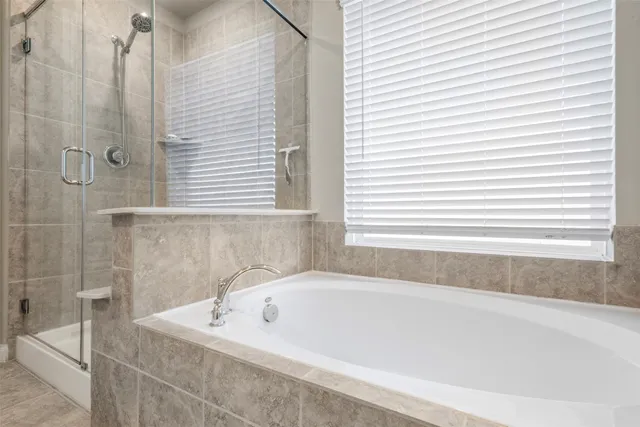 $319,000 | 1992 Shim Ball Way, Pearland, TX 77089