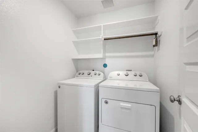 $319,000 | 1992 Shim Ball Way, Pearland, TX 77089