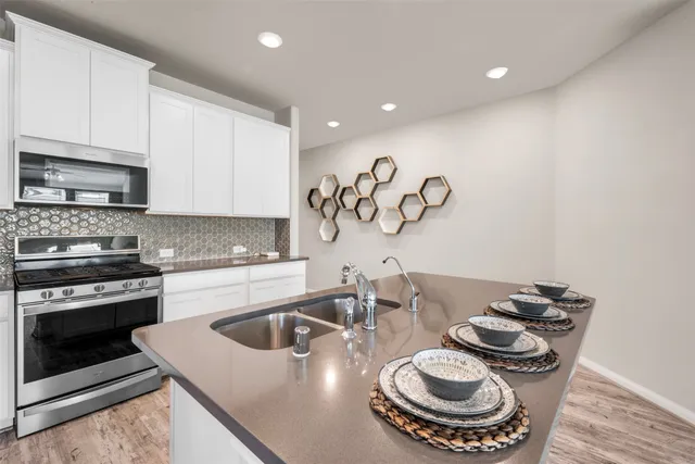 $319,000 | 1992 Shim Ball Way, Pearland, TX 77089