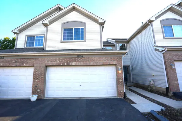 $2,600 | 1084 Park Hill Circle, Unit 1084, Aurora, IL 60502