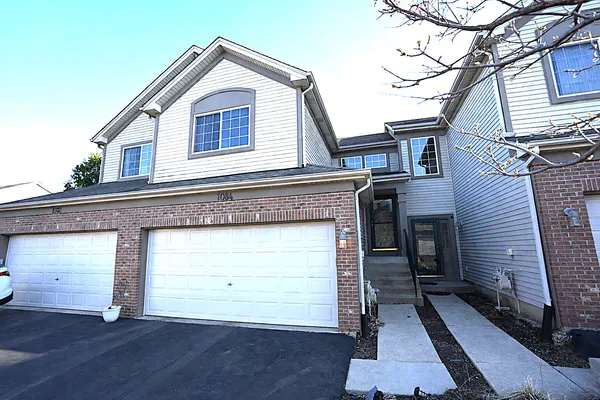 $2,600 | 1084 Park Hill Circle, Unit 1084, Aurora, IL 60502