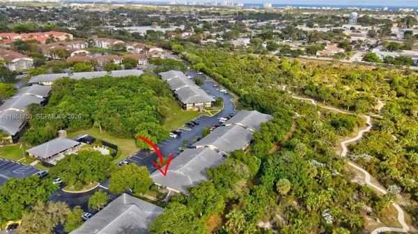 $269,000 | 588 Trace Circle, Unit 211, Deerfield Beach, FL 33441