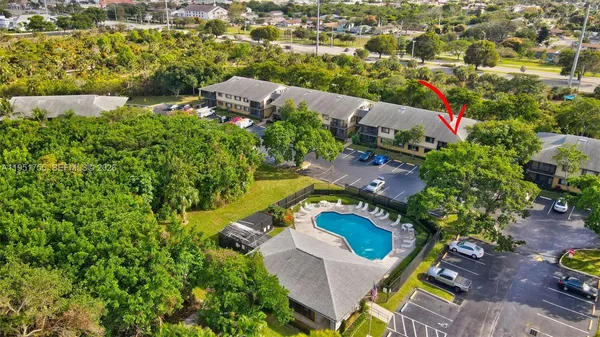 $269,000 | 588 Trace Circle, Unit 211, Deerfield Beach, FL 33441