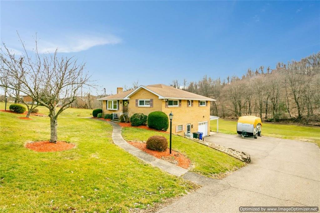 228 Bateman Road Oakdale, PA 15071 - Photo 1 of 25 Gallery Image 1