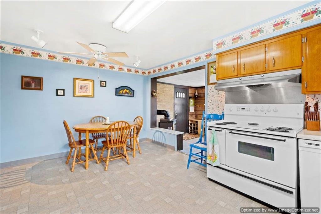 228 Bateman Road Oakdale, PA 15071 - Photo 9 of 25 Gallery Image 9
