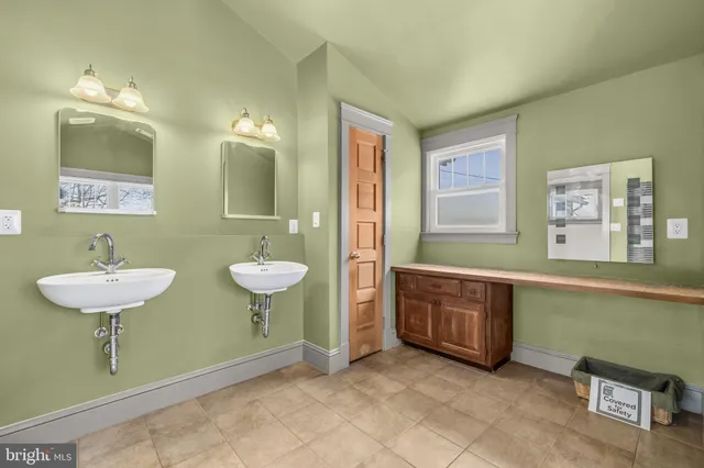 $420,000 | 5506 Jefferson Pike, Frederick, MD 21703