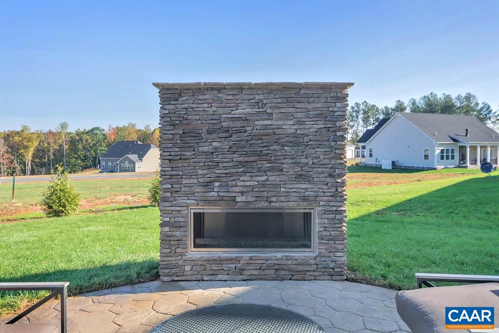 189 Timber Ridge Lane Zion Crossroads, VA 22942 - Photo 33 of 40 a view of a garden with a sink