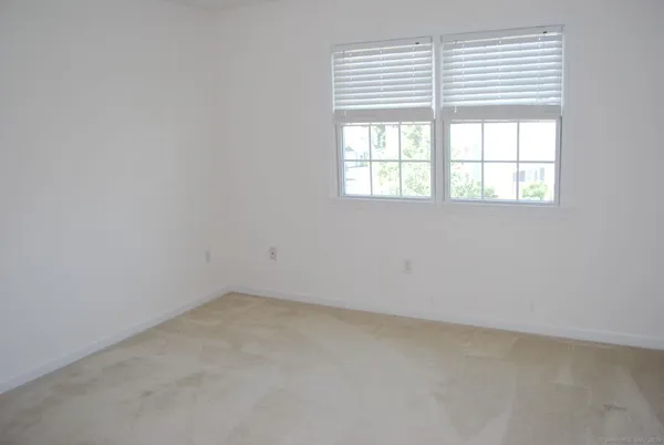 $3,300 | 109 Overshot Drive, Unit 109, Glastonbury, CT 06073