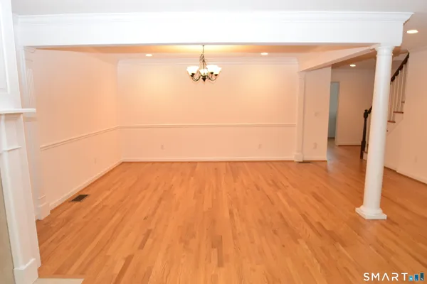 $3,300 | 109 Overshot Drive, Unit 109, Glastonbury, CT 06073