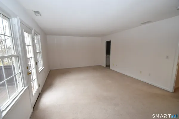 $3,300 | 109 Overshot Drive, Unit 109, Glastonbury, CT 06073