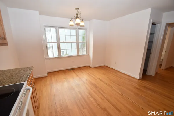 $3,300 | 109 Overshot Drive, Unit 109, Glastonbury, CT 06073