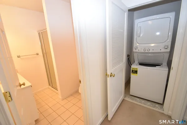 $3,300 | 109 Overshot Drive, Unit 109, Glastonbury, CT 06073