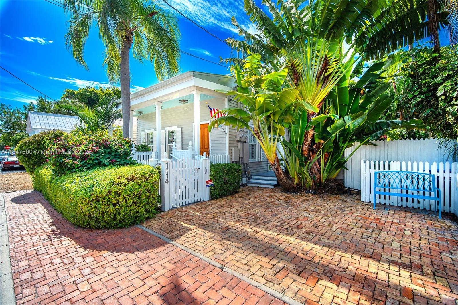 1114 Packer Street Key West, FL 33040 - Photo 12 of 98