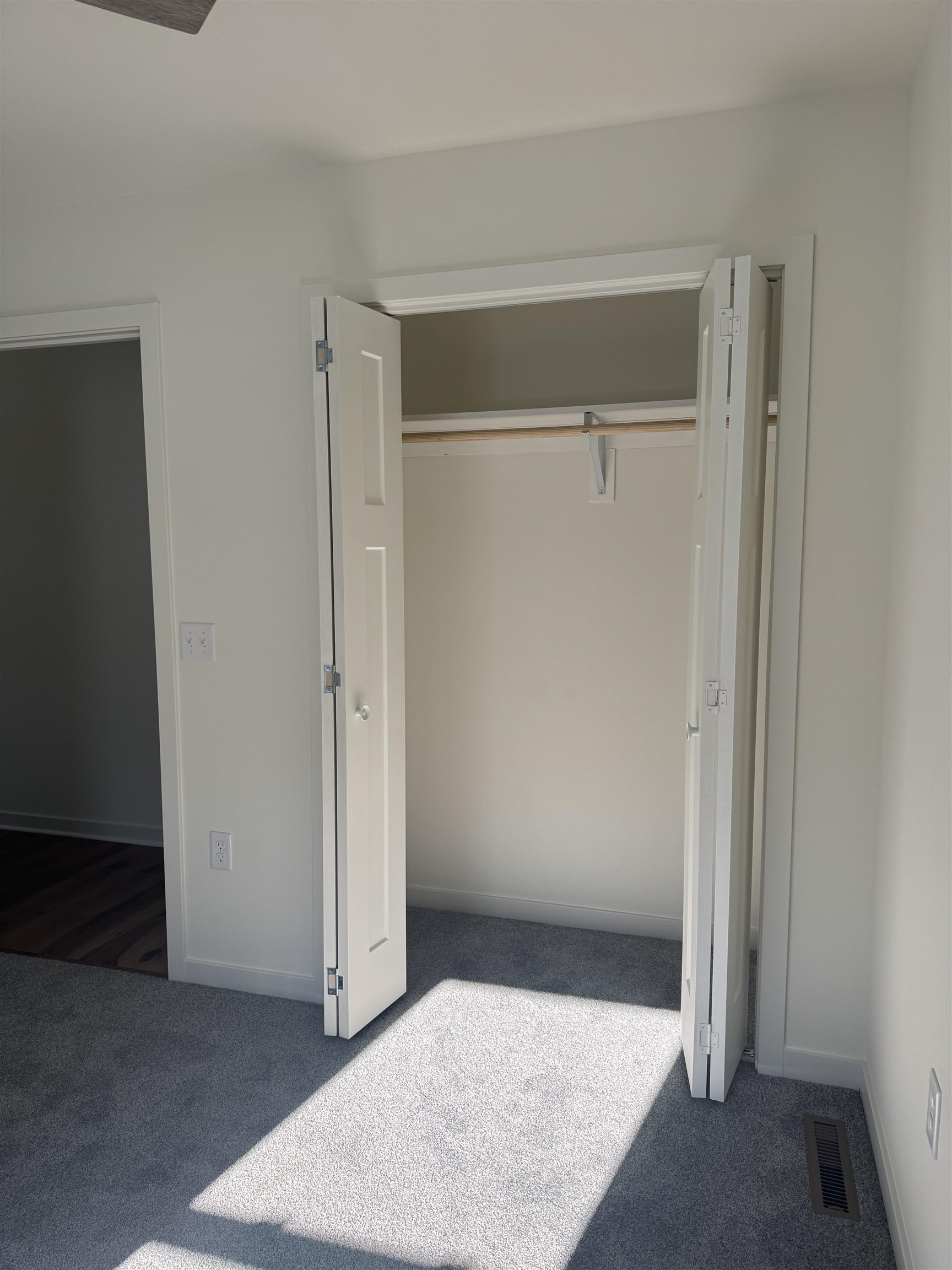 282 Santa Maria Drive Arlington, WI 53911 - Photo 16 of 21