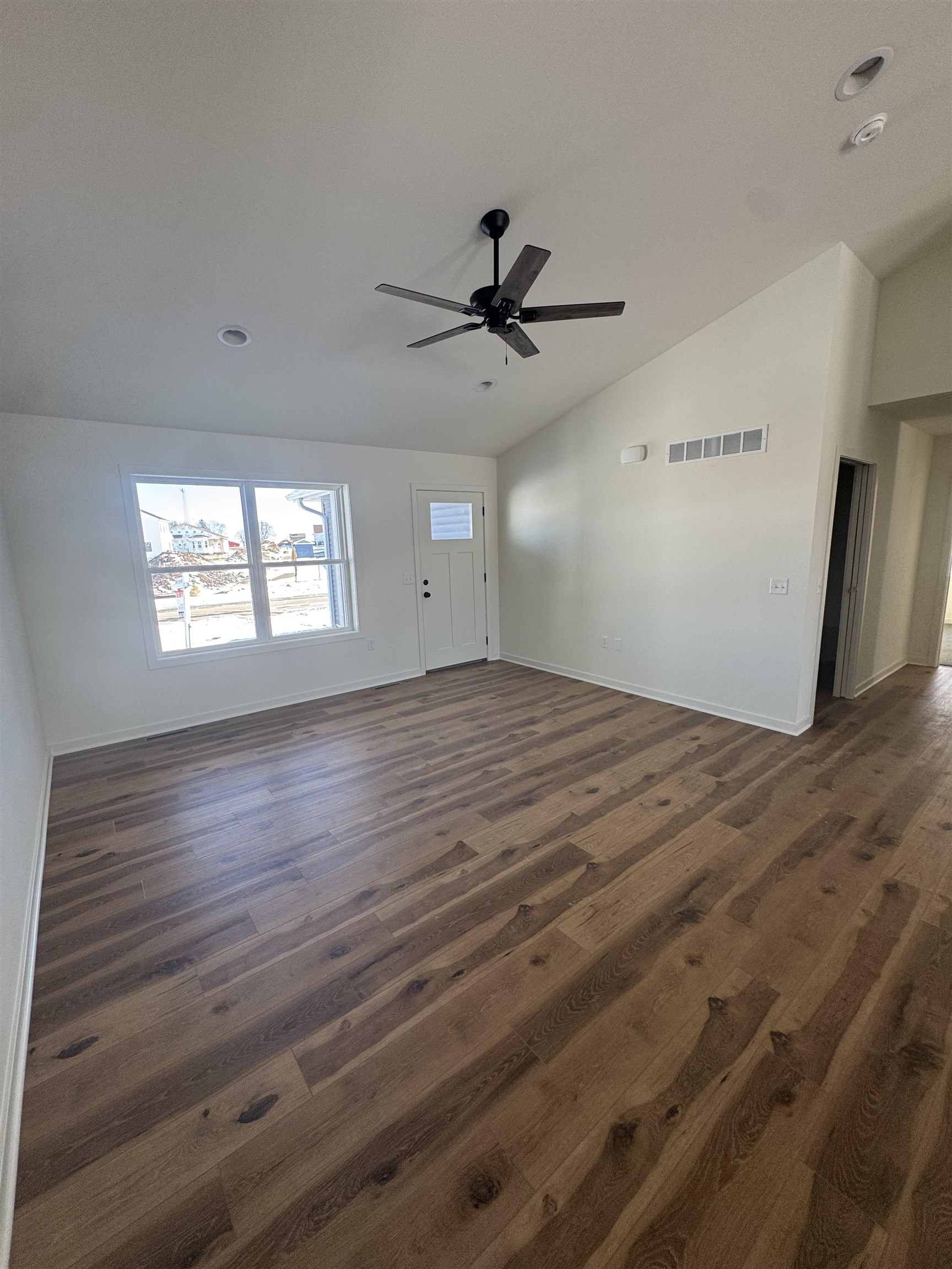 282 Santa Maria Drive Arlington, WI 53911 - Photo 3 of 21