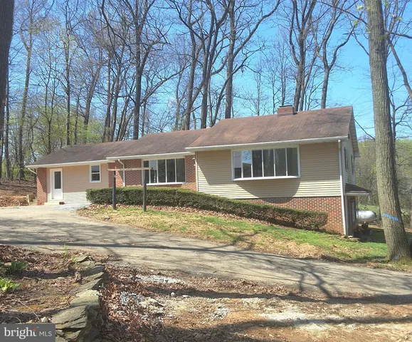 $2,600 | 594 Truce Road, New Providence, PA 17560