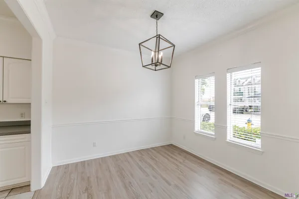 $1,300 | 203 Rue D 'Iberville, Houma, LA 70360