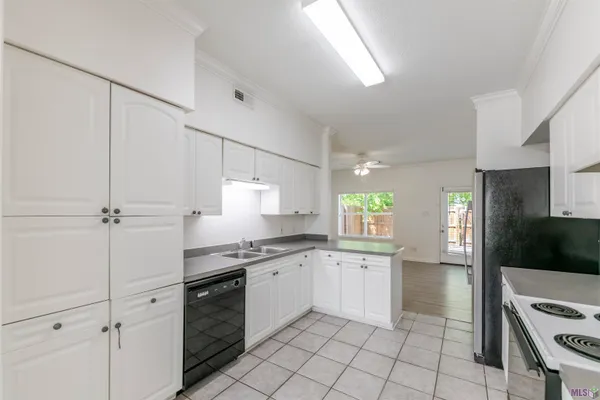 $1,300 | 203 Rue D 'Iberville, Houma, LA 70360