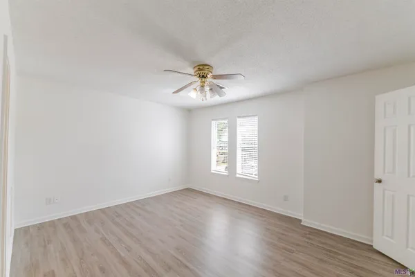 $1,300 | 203 Rue D 'Iberville, Houma, LA 70360