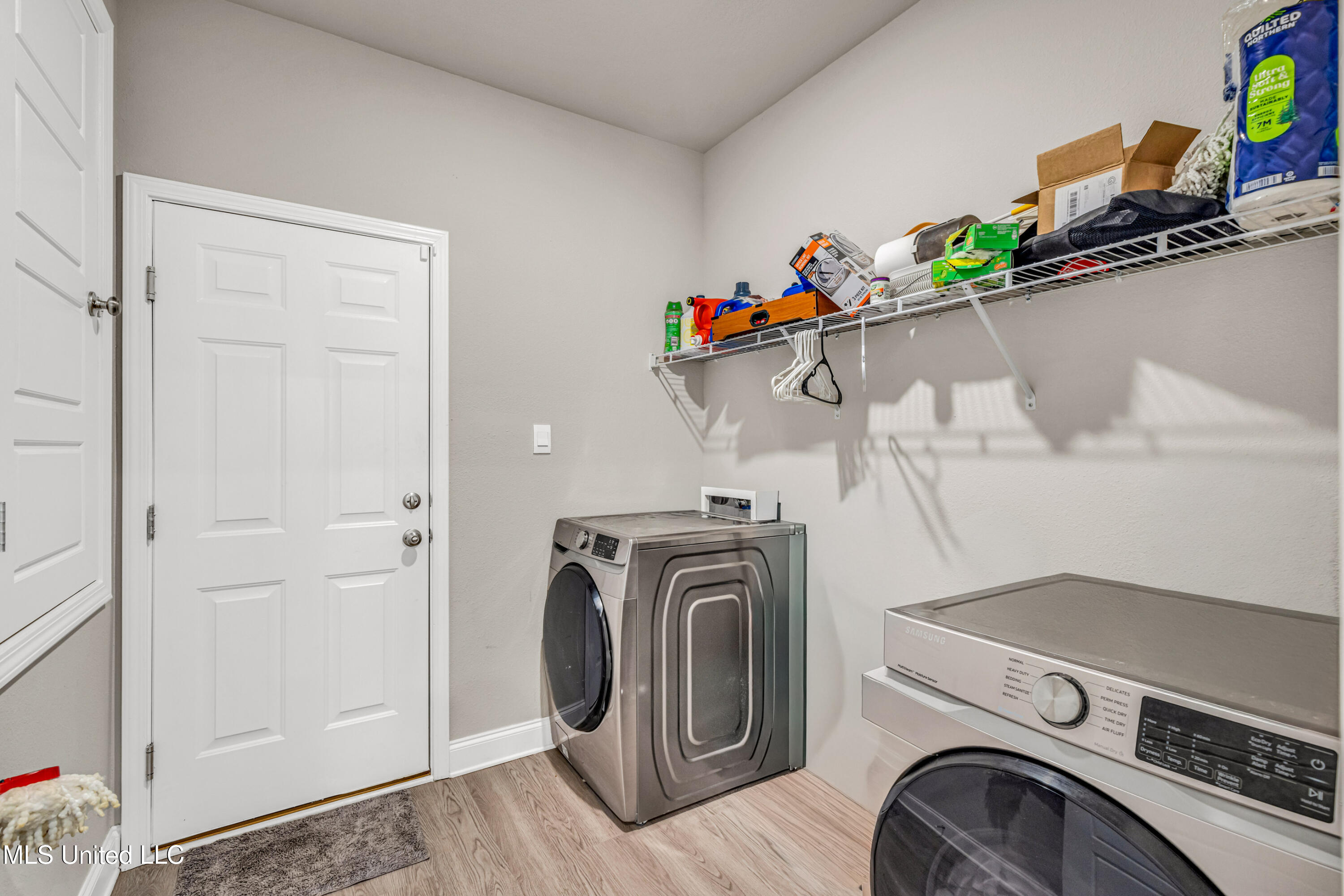 8008 Crawford Drive Long Beach, MS 39560 - Photo 6 of 36 8008CrawfordDr-27